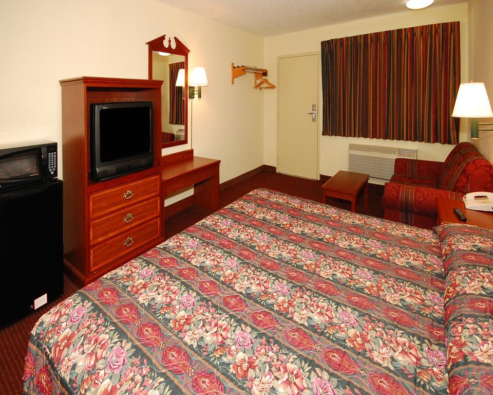 Econo Lodge Goldsboro Hwy 70 Ngoại thất bức ảnh