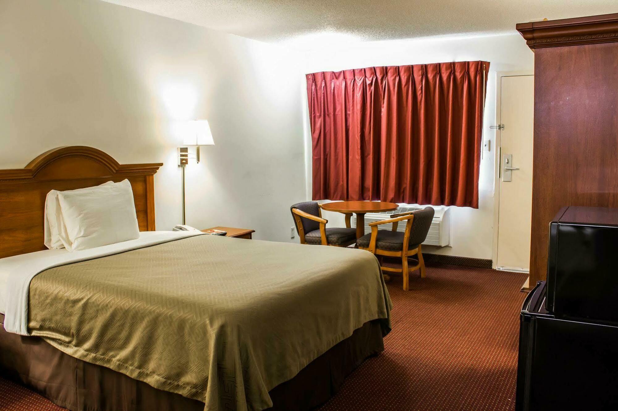 Econo Lodge Goldsboro Hwy 70 Ngoại thất bức ảnh